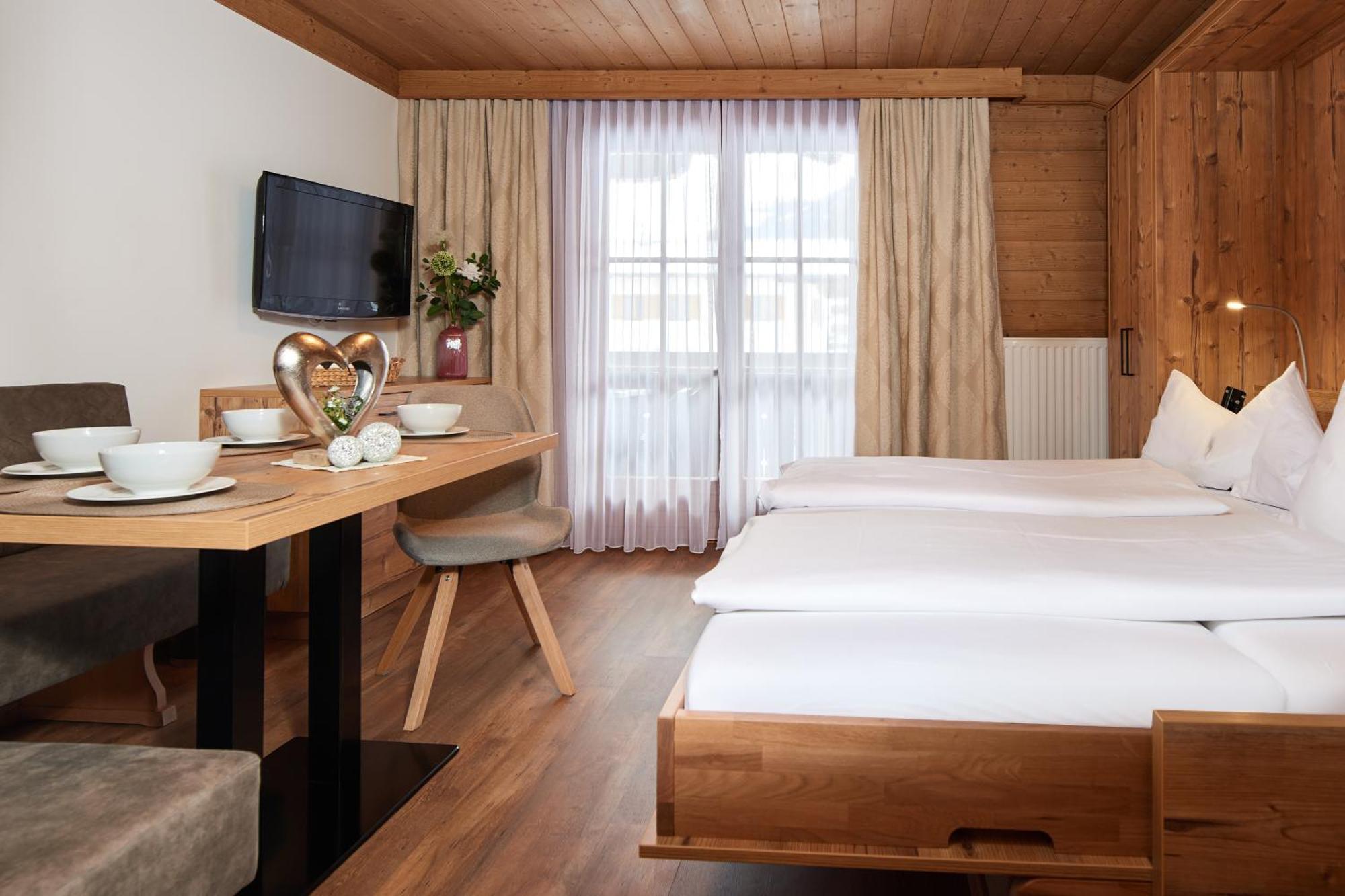 Nhà khách Fruehstueckspension Klinglhub 2*